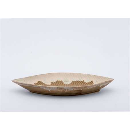 Pointed Leaf Shaped Plate